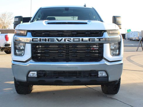 Used 2023 Chevrolet Silverado 2500 LT w/ Convenience Package image 8