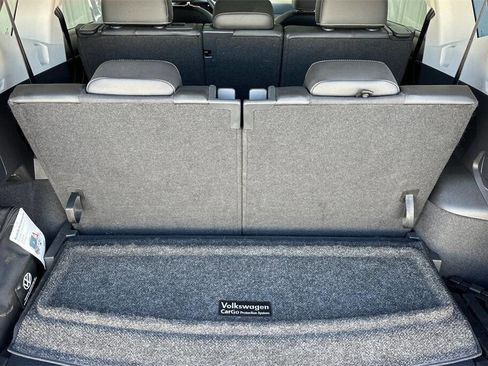 Used 2022 Volkswagen Tiguan SE image 16