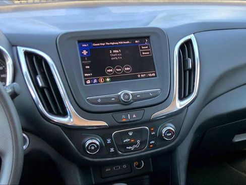 Used 2023 Chevrolet Equinox LT image 9