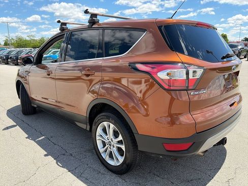 Used 2017 Ford Escape SE FWD image 5