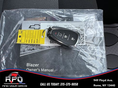 Used 2023 Chevrolet Blazer LT AWD/4WD image 28