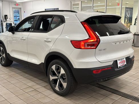 Used 2026 Volvo XC40 B5 Plus w/ Protection Package Premier image 7