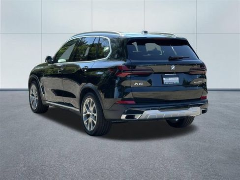 Used 2026 BMW X5 xDrive50e w/ Premium Package AWD/4WD image 9