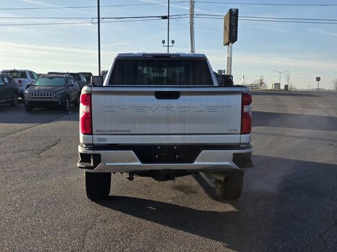 Used 2022 Chevrolet Silverado 2500 LTZ w/ Z71 Off-Road Package image 6