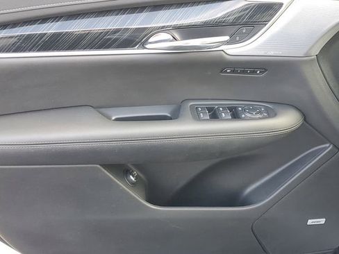 Certified 2020 Cadillac XT6 Premium Luxury AWD/4WD image 15