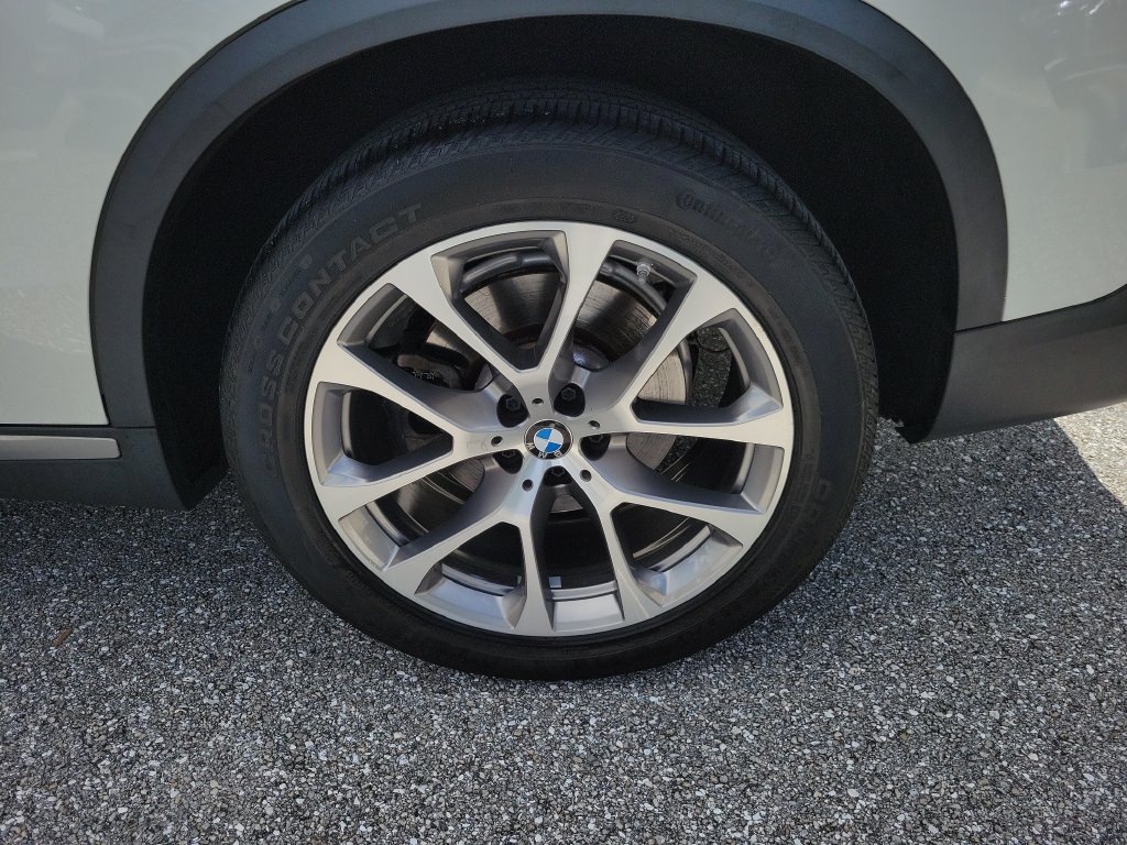 Used 2022 BMW X5 sDrive40i w/ Premium Package RWD image 29