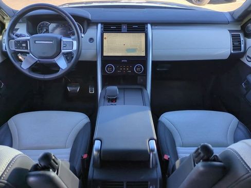 Used 2023 Land Rover Discovery S R-Dynamic image 13