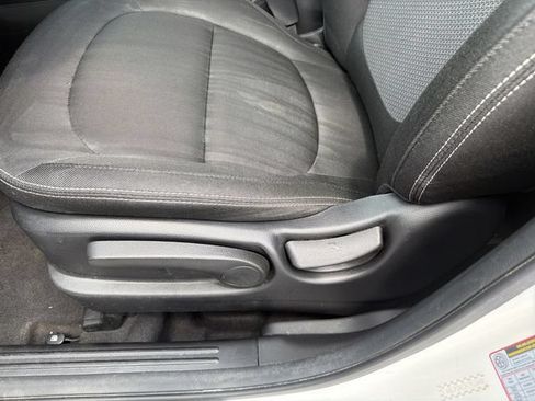 Used 2019 Kia Soul + FWD image 35