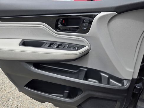 Used 2023 Honda Odyssey Touring image 26