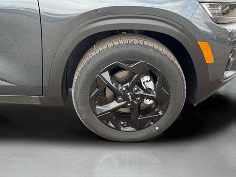 New 2026 Kia Seltos EX image 9