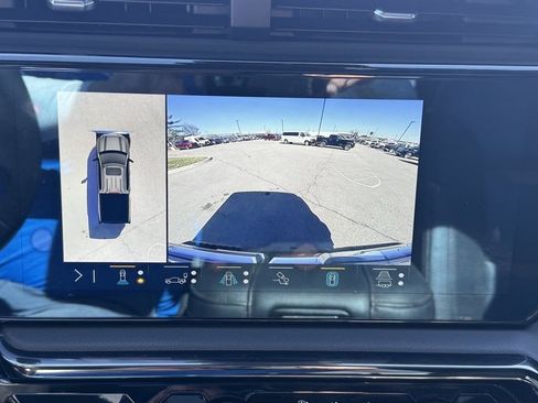 Used 2023 GMC Sierra 1500 AT4 w/ Technology Package image 25