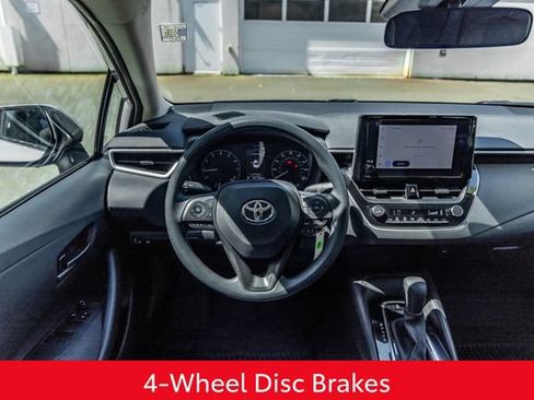 Used 2024 Toyota Corolla LE FWD image 31