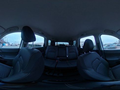 Used 2025 Nissan Pathfinder SV image 44