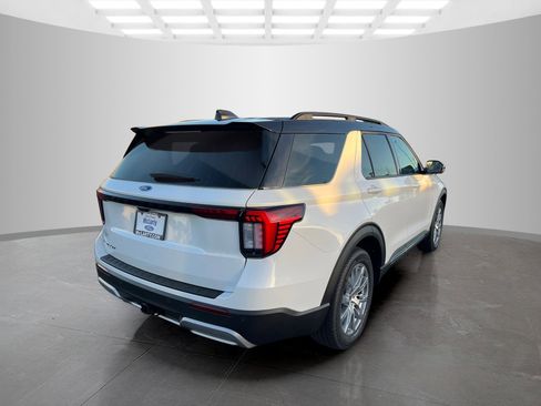 New 2026 Ford Explorer Platinum image 4