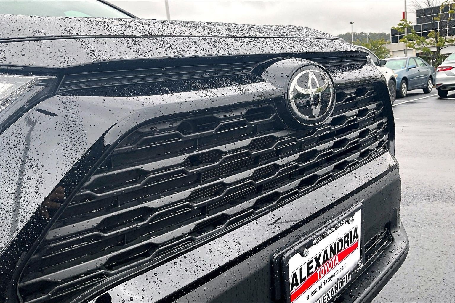Used 2025 Toyota RAV4 XLE AWD/4WD image 28