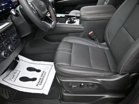 Used 2025 Chevrolet Tahoe RST w/ Comfort Package AWD/4WD image 15