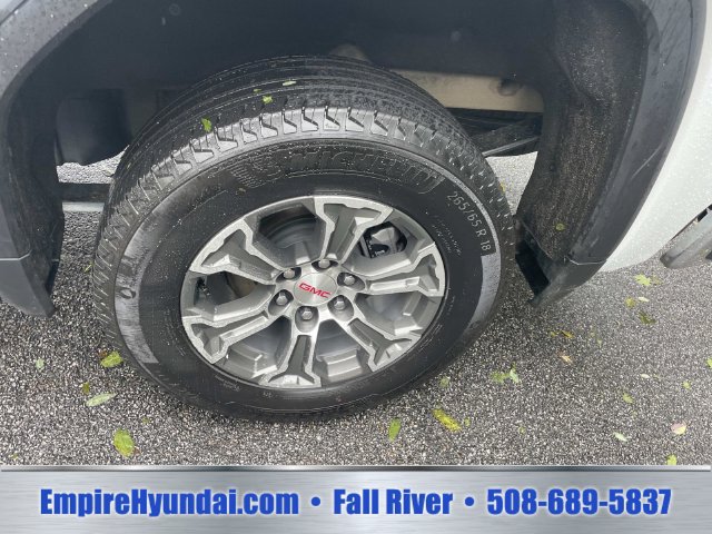 Used 2026 GMC Sierra 1500 SLT AWD/4WD image 14