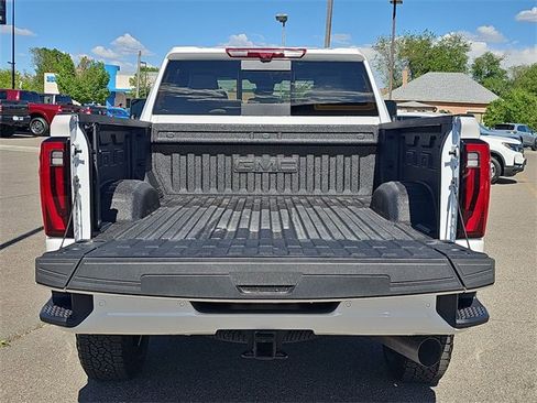 New 2025 GMC Sierra 3500 Denali w/ Denali Reserve Package image 26