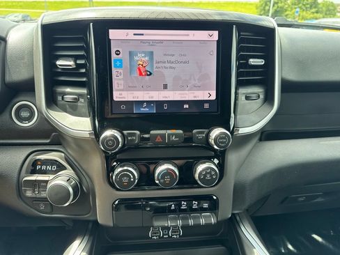 New 2026 RAM 1500 Express AWD/4WD image 3