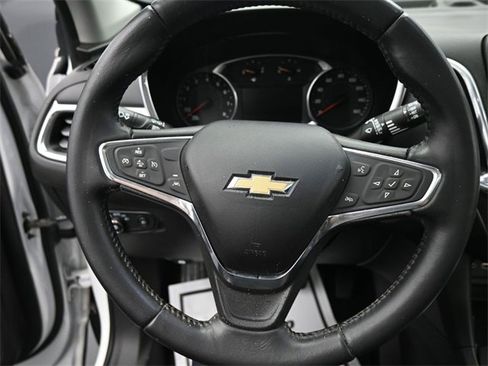 Used 2020 Chevrolet Equinox LT image 23