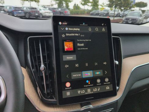 New 2026 Volvo XC60 B5 Plus w/ Protection Package Premier image 18