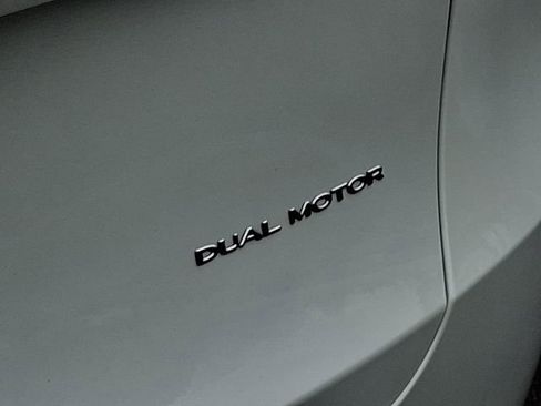 Used 2023 Tesla Model Y Long Range image 45