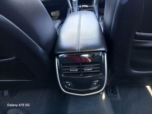 Used 2016 Cadillac XTS Luxury FWD image 32