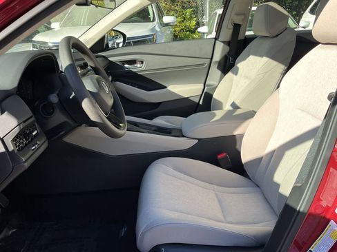 New 2025 Honda Accord SE image 12