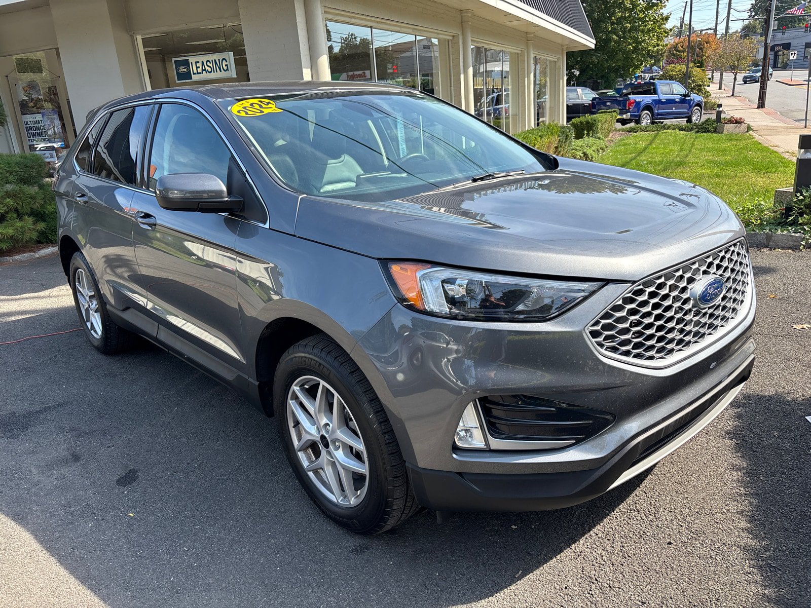 Used 2024 Ford Edge SEL w/ Convenience Package AWD/4WD image 1