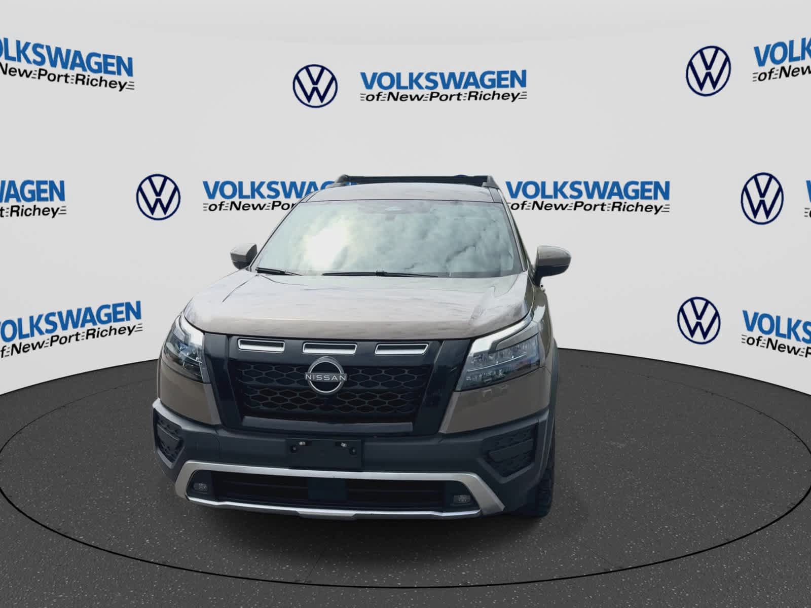 Used 2025 Nissan Pathfinder Rock Creek AWD/4WD image 3