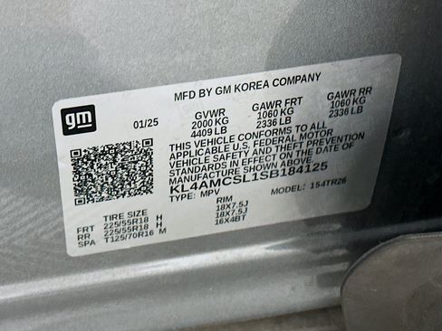 Used 2025 Buick Encore GX Preferred AWD/4WD image 12