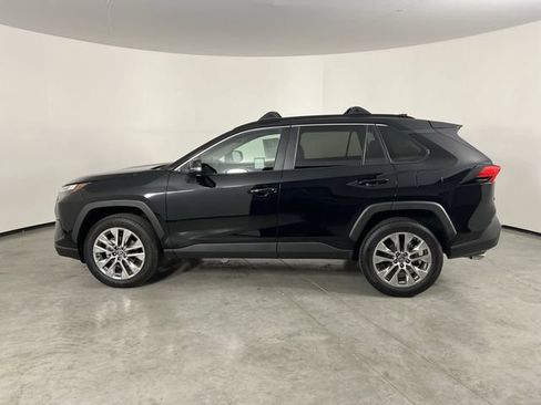 Used 2025 Toyota RAV4 XLE Premium w/ Weather Package FWD image 5