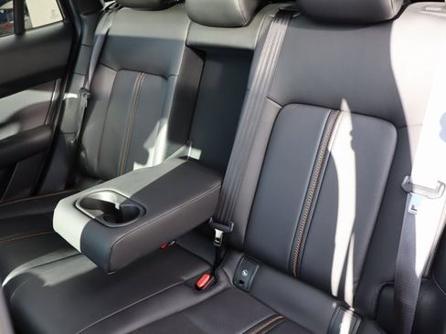 Used 2025 MAZDA CX-50 AWD 2.5 S w/ Premium Plus Pkg image 16