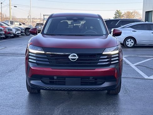 Certified 2025 Nissan Kicks SV image 12