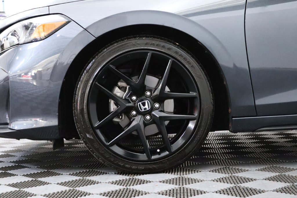 Used 2025 Honda Civic Sport image 6