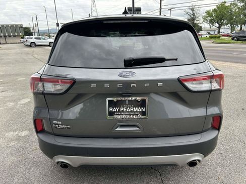 Used 2022 Ford Escape SE w/ Convenience Package FWD image 6