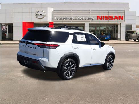 New 2026 Nissan Pathfinder Platinum w/ Cargo Package image 3
