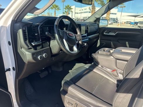 Used 2024 GMC Sierra 1500 SLT image 18