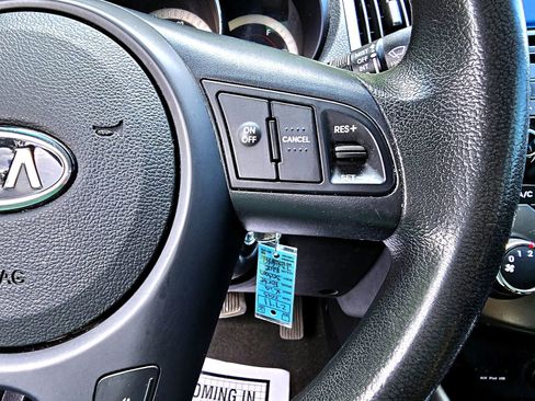 Used 2013 Kia Forte Koup EX image 15