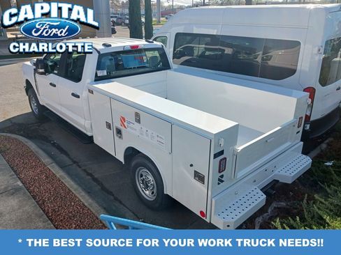 New 2026 Ford F250 XL w/ XL Chrome Package image 3