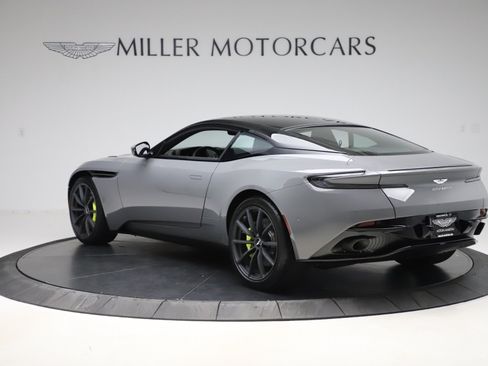 Used 2020 Aston Martin DB11 AMR RWD image 5