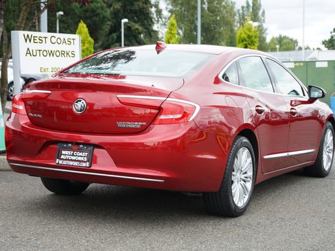 Used 2018 Buick LaCrosse Essence w/ Sun and Shade Package FWD image 5