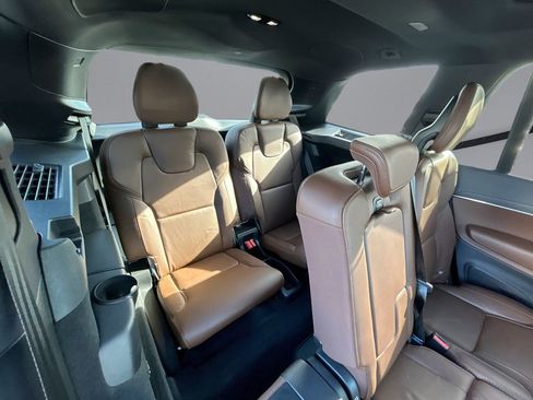 Used 2023 Volvo XC90 B6 Ultimate w/ Protection Package Premier AWD/4WD image 43