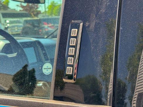 Used 2018 Ford F150 XLT w/ Equipment Group 302A Luxury AWD/4WD image 21
