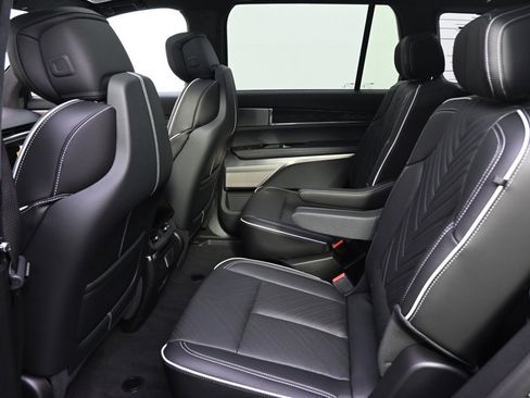 New 2026 Cadillac Vistiq Platinum w/ LPO, Floor Liner Package image 21