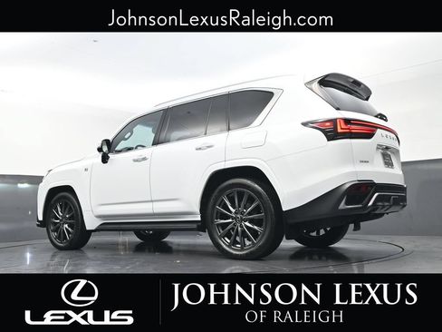Used 2024 Lexus LX 600 F Sport AWD/4WD image 18