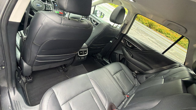 Used 2025 Subaru Outback Touring XT w/ Tech Package 3 AWD/4WD image 28