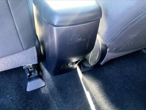 Used 2018 Toyota RAV4 XLE image 25