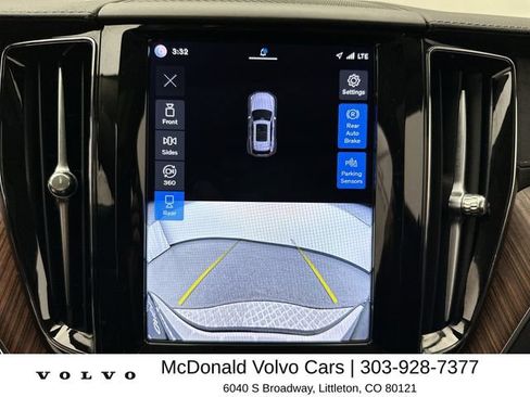 Certified 2023 Volvo XC60 B5 Ultimate w/ Climate Package AWD/4WD image 17