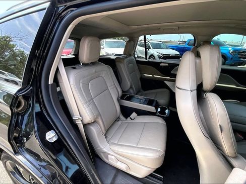 Used 2021 Lincoln Aviator Reserve w/ Equipment Group 208A AWD/4WD image 34